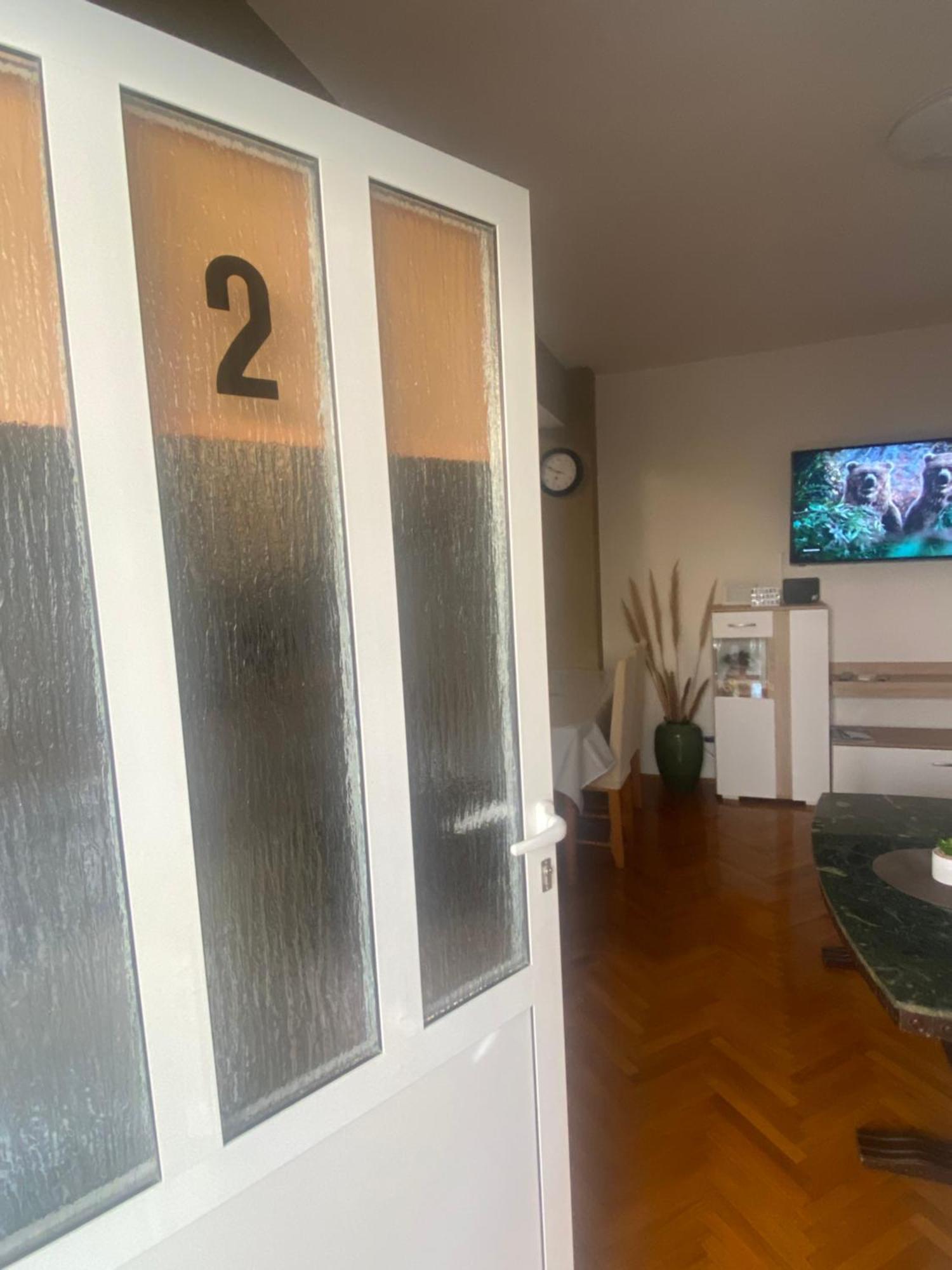 Apartman Stefan Karlobag Eksteriør billede
